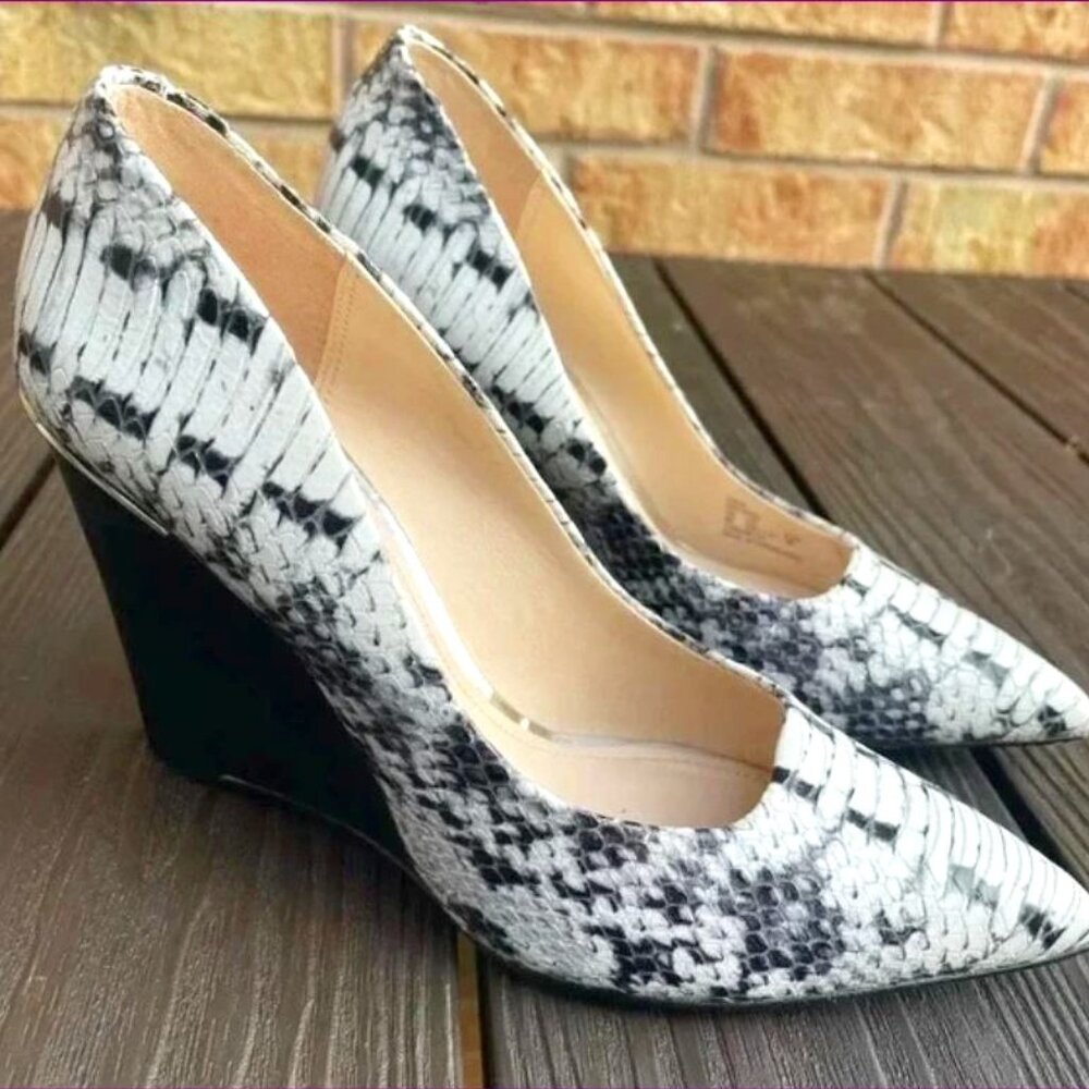 Coach black and white snakeskin wedge heel Orchard 8.5